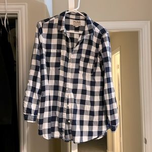 Women’s Old Navy Flannel. Size L navy blue/white